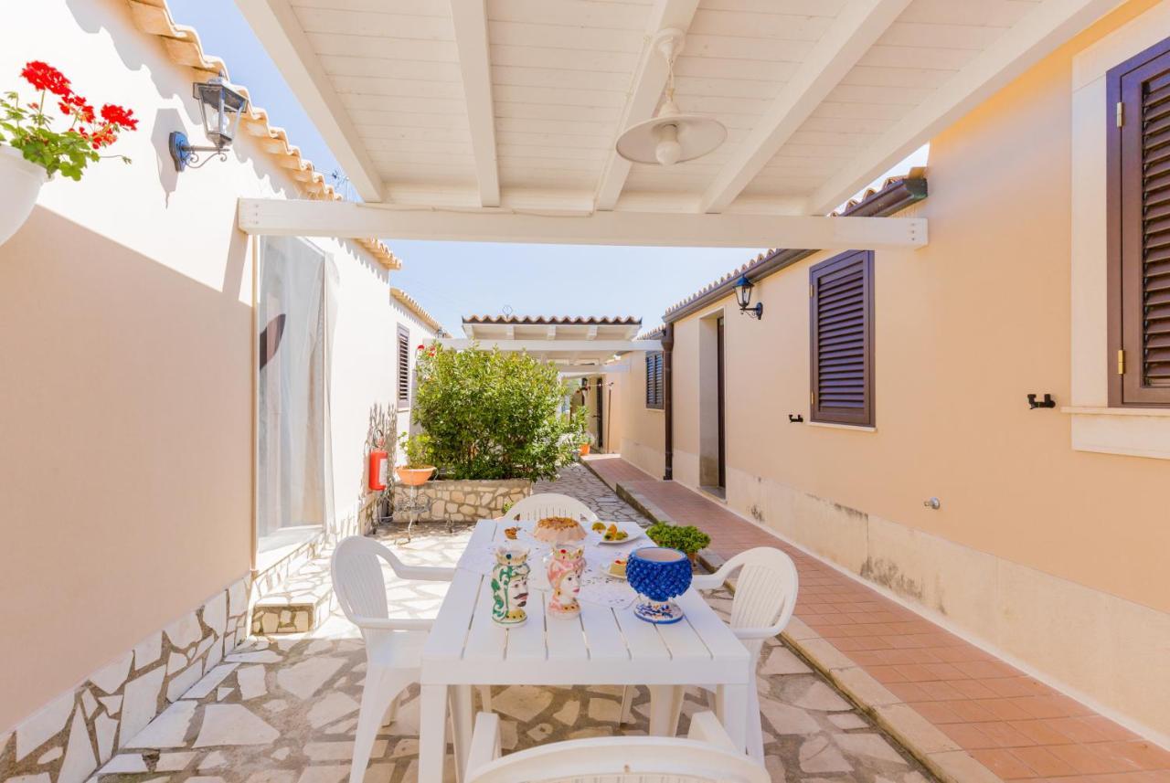 Villa Degli Ulivi Авола Экстерьер фото